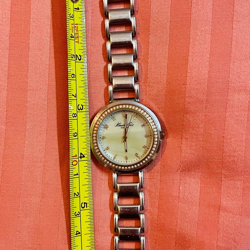 Kenneth Cole wrist watch - Picture 6 of 7